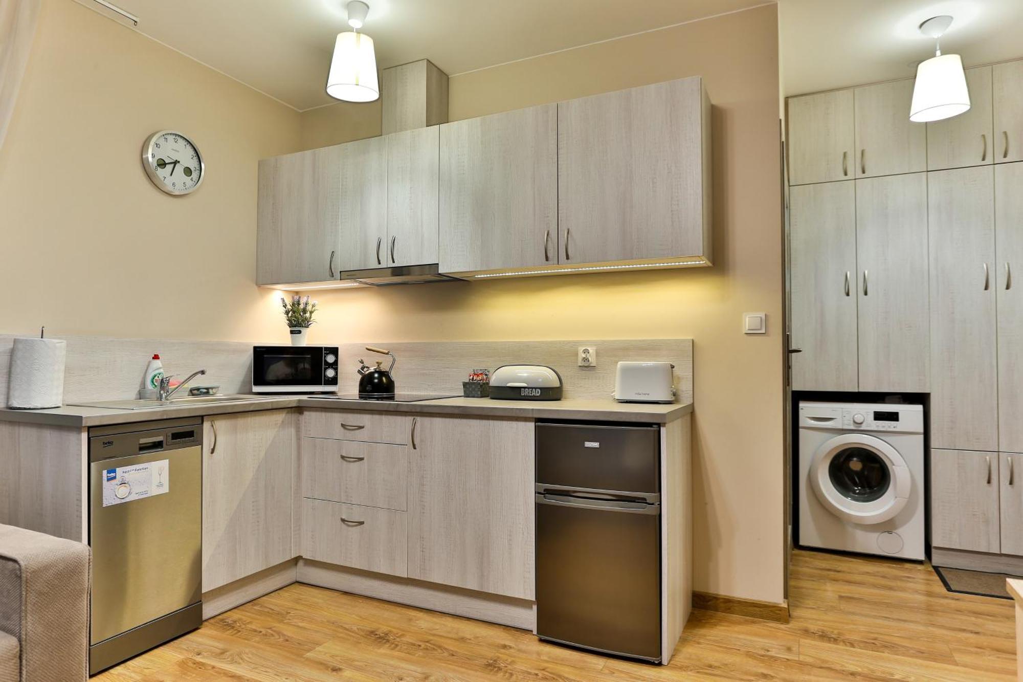 Apartamenty Kombi 新塔尔格 外观 照片