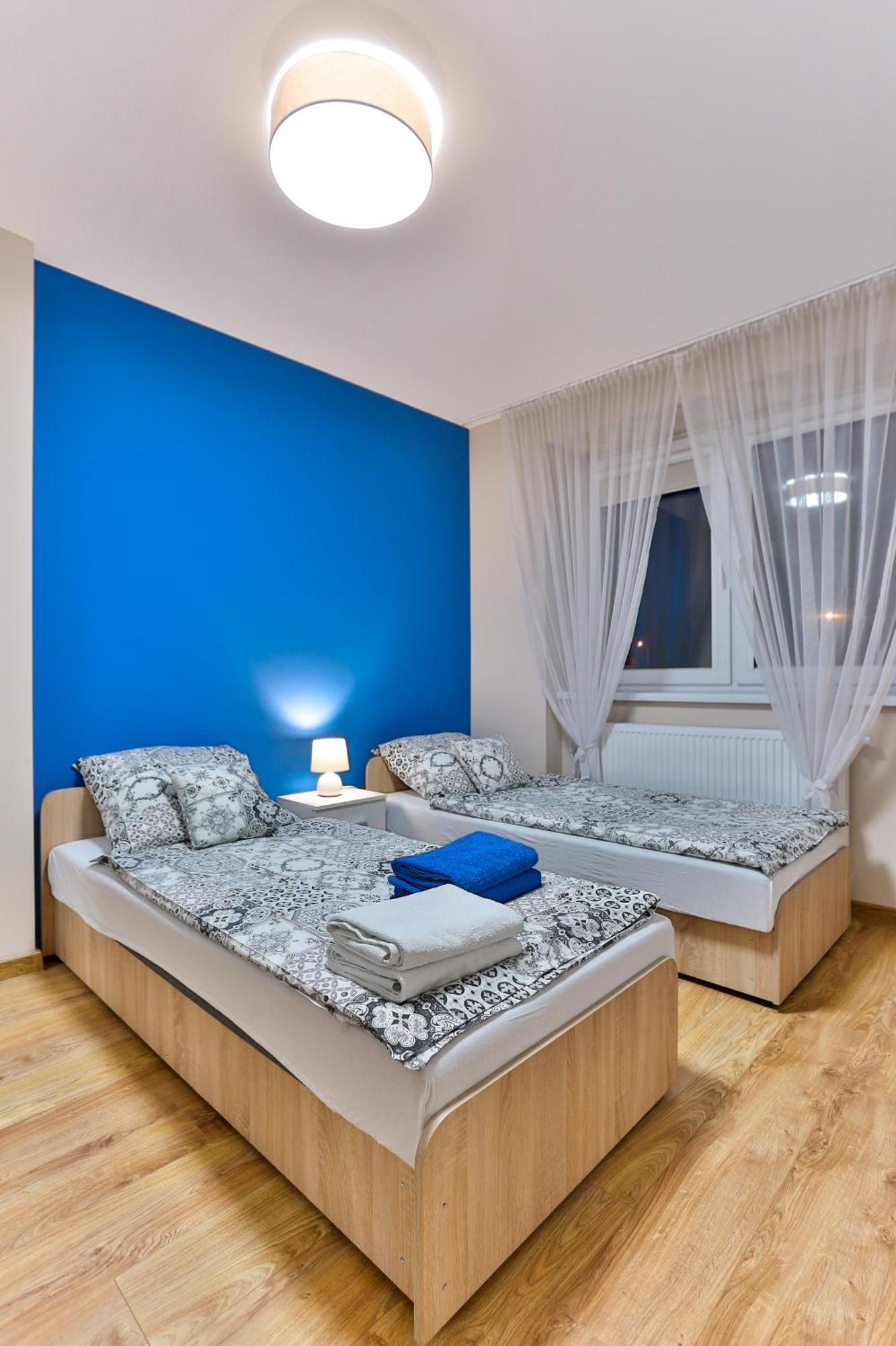 Apartamenty Kombi 新塔尔格 外观 照片